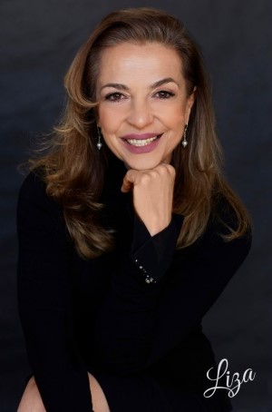 Liza Boubari Certified Clinical Hypnotherapist